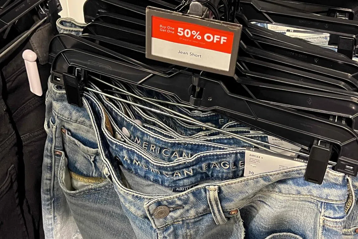 American Eagle Outfitters第一财季的业绩表现非常令人失望。推展的营销策略未能达到预期，导致促销活动费用增加和库存过剩。（法新社）