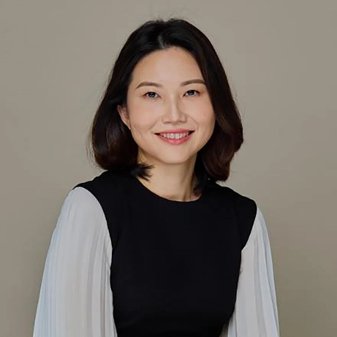 刘少玲目前是总检察署民事部门的首席律师，新获委任为司法委员，任期两年。（新加坡法庭提供）