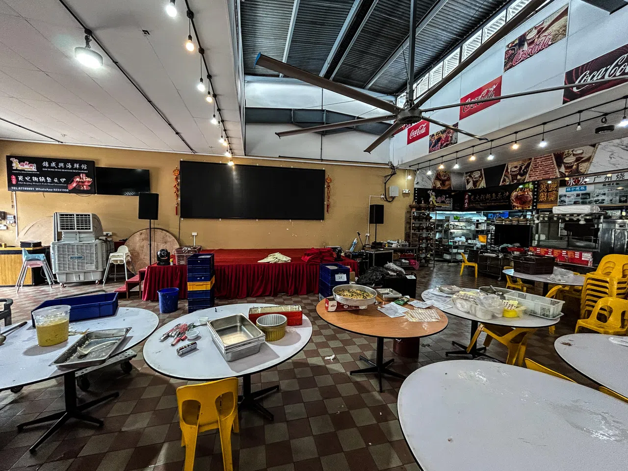 大年初二，锦成兴菜馆暂停使用发生事故的宴会厅（图），改将客人安排至其他包厢用餐。（关俊威摄）