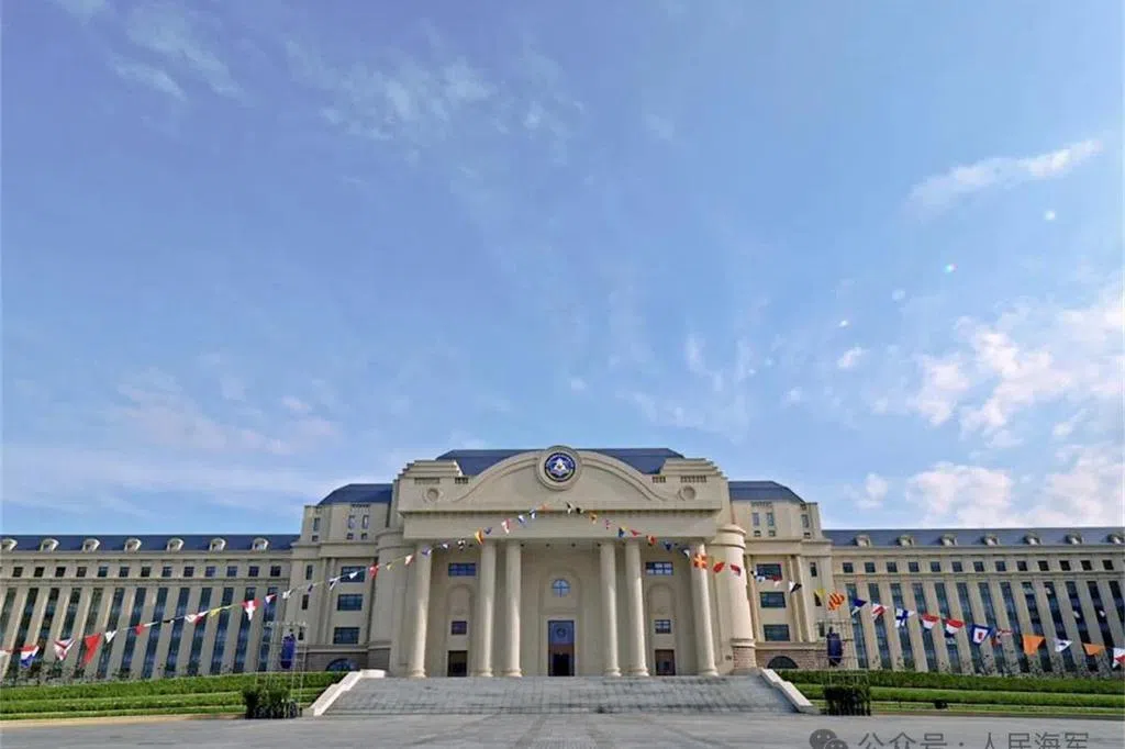 中国“最神秘军校”首次招收女学员 | 联合早报