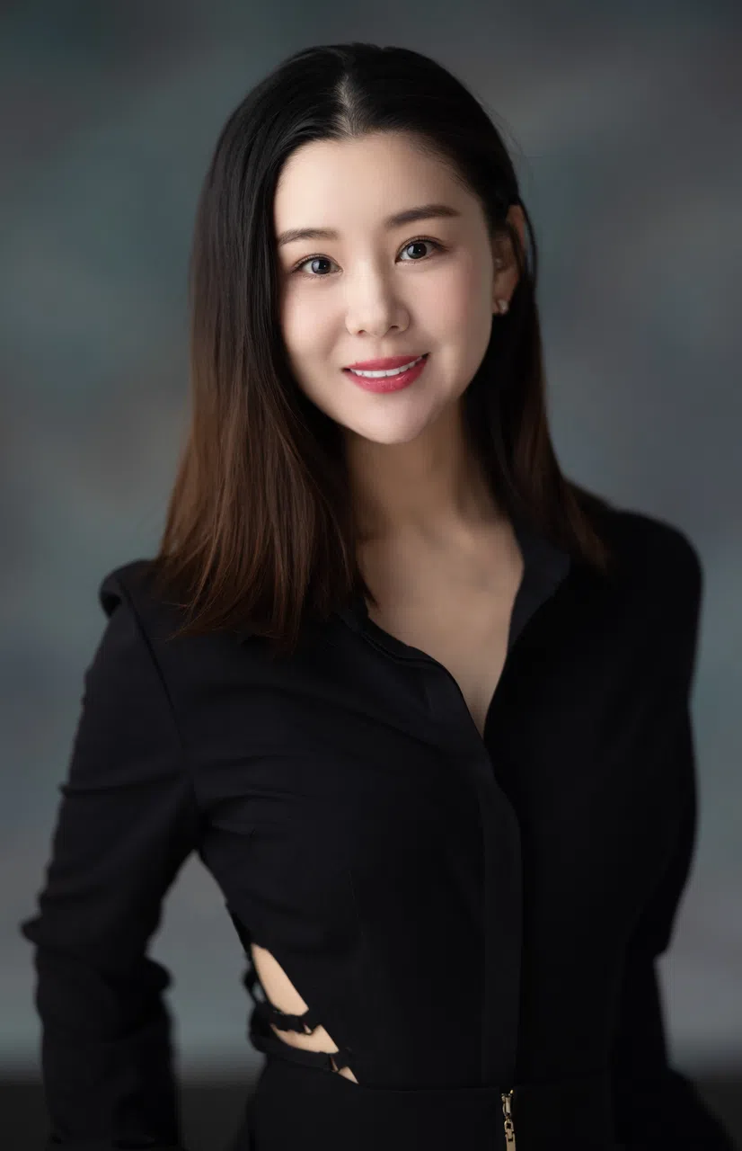 李小萌希望给观众展现四凤的美好动人。（滨海艺术中心提供）