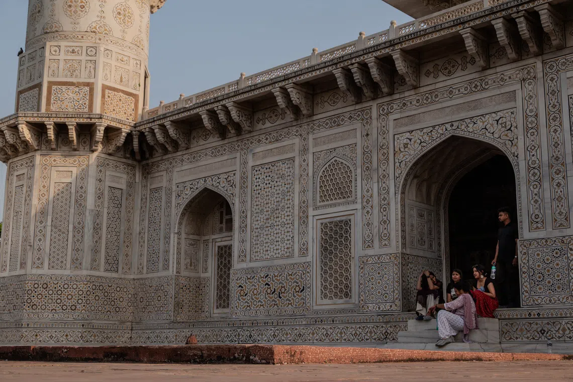 被称为小泰姬陵或婴儿泰姬陵（Itmad-Ud-Daulah’s Tomb）的建筑， 是皇室成员的墓园。（邱昱摄）