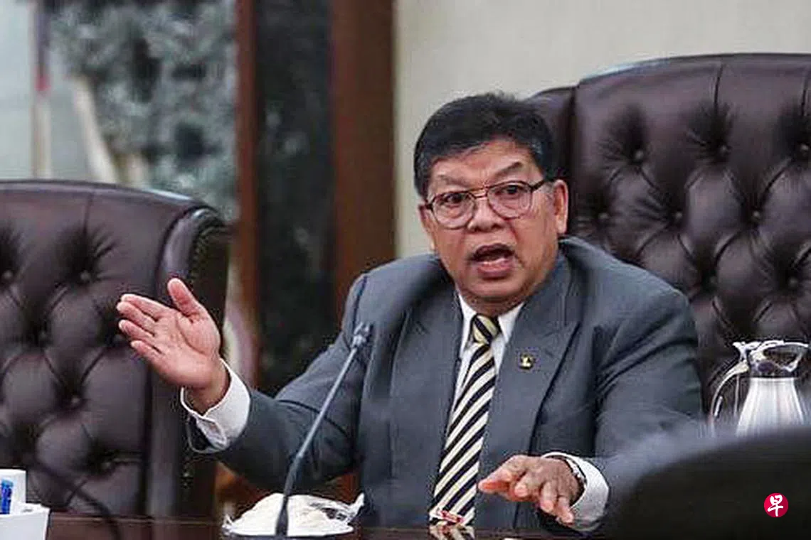 符资格就不叫裙带” 马国下院议长拟委任儿子当特别事务官| 联合早报