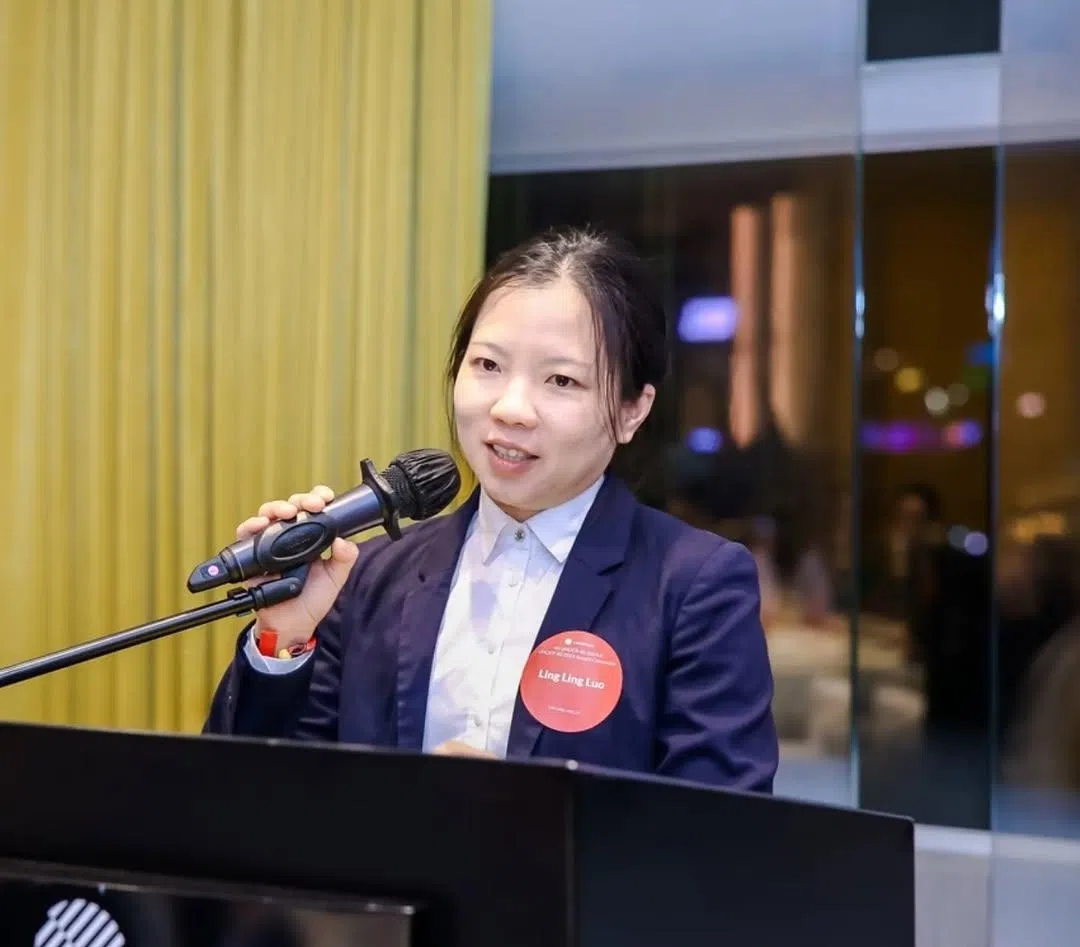 廖玲鈴认为，柔术与法律工作相辅相成，都非常需要观察力和细心。目前，她不仅在法律圈子小有名气，在巴西柔术也拿到了象征中级水平的蓝带。（取自廖玲鈴IG）