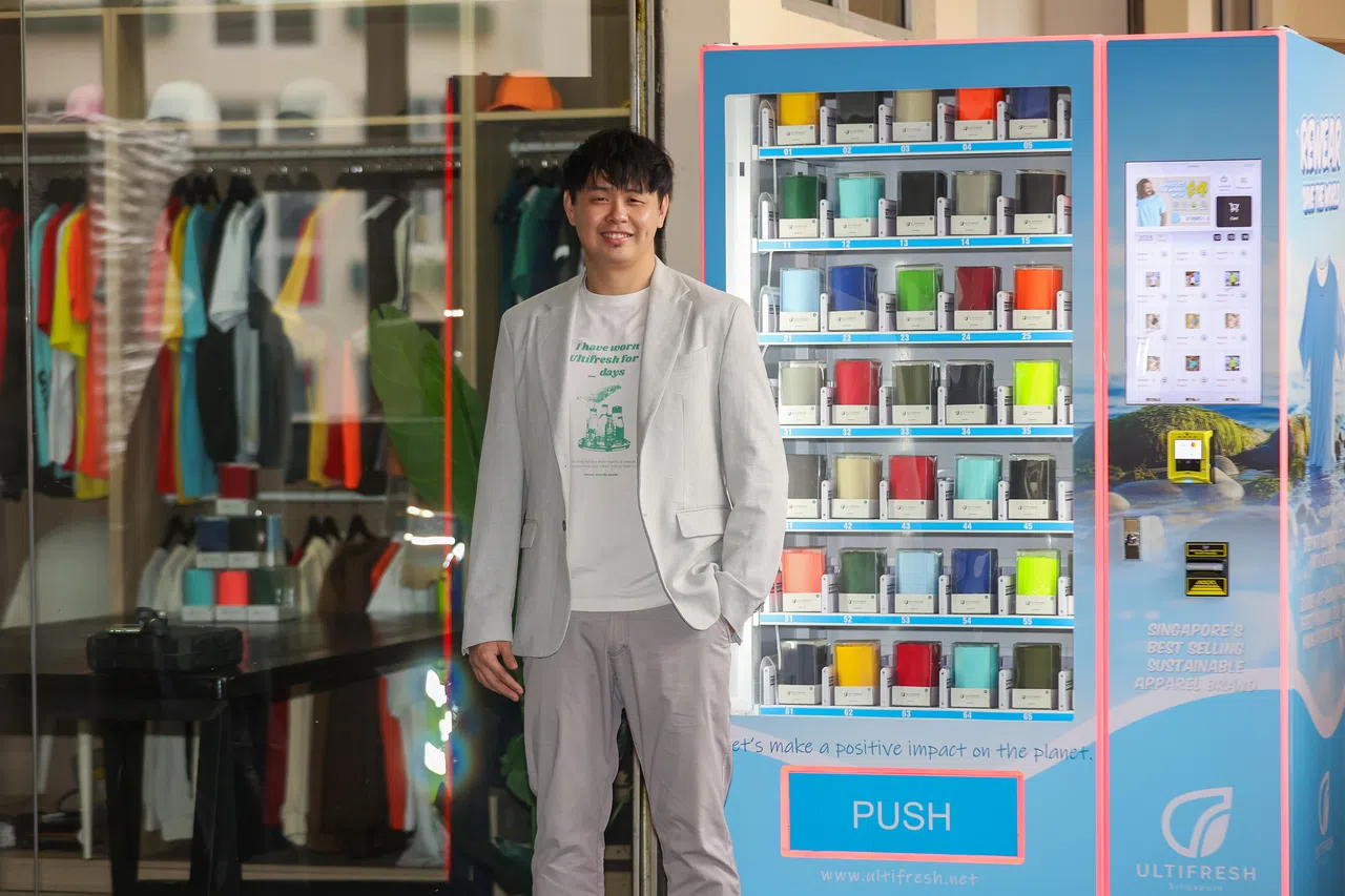 “优迪飞”创办人叶伟豪采用加盟模式，希望将贩卖机推向全球。（陈心媛摄）