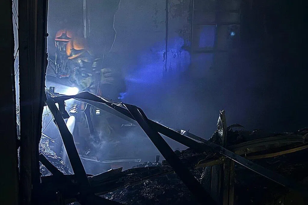 淡滨尼公寓发生火患 一消防员热衰竭送院