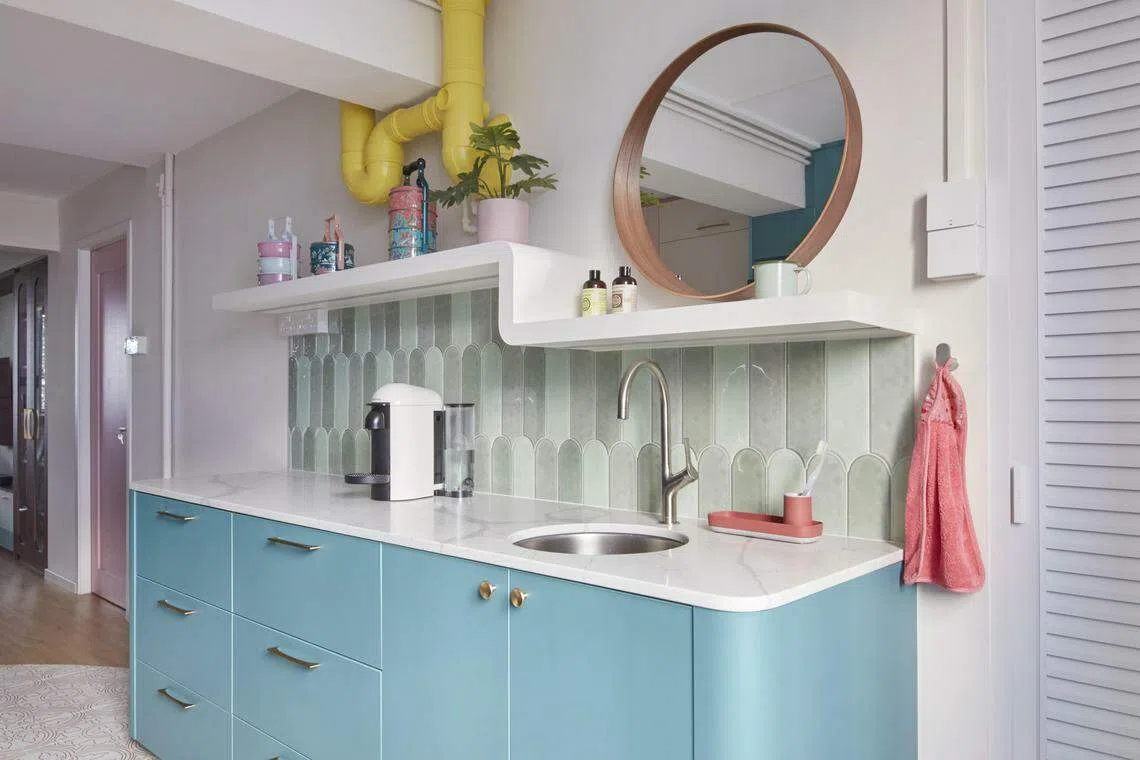 圆形盥洗盆跟圆形镜子相映成趣。（Free Space Intent提供）