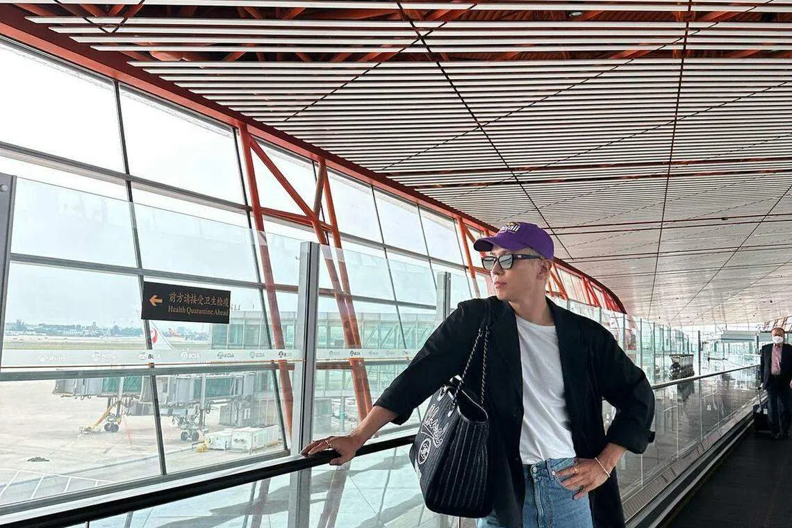郑容和在社媒贴出照片发文说自己飞往北京。（郑容和IG）