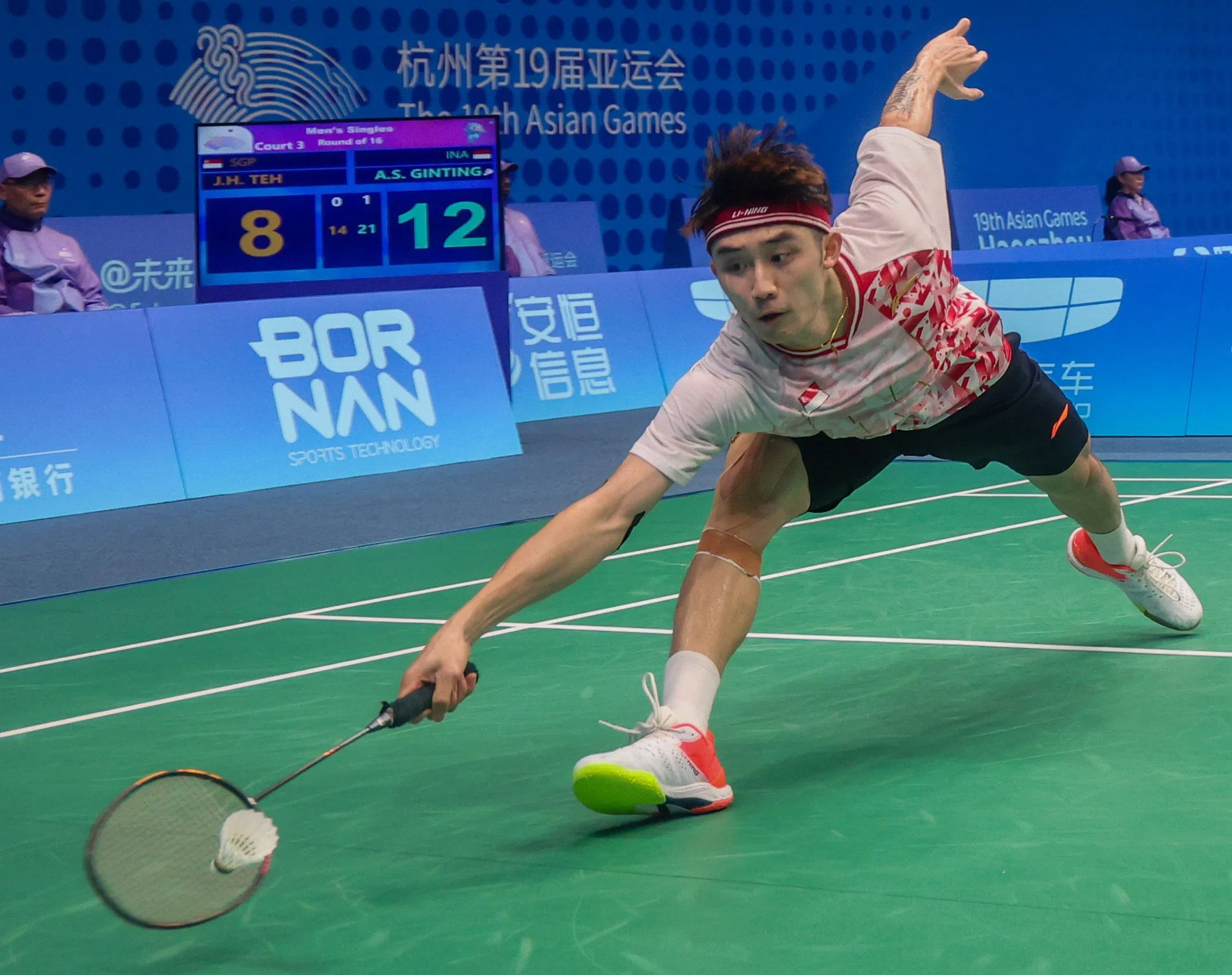 与速度型球员交手，郑加恒从金廷身上学到许多。（陈渊庄摄）