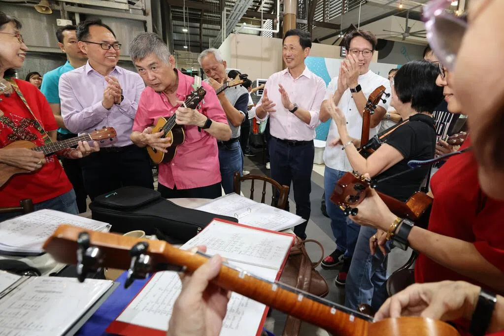 职总保健武吉班让活跃乐龄中心开幕 拟为4500名年长者服务