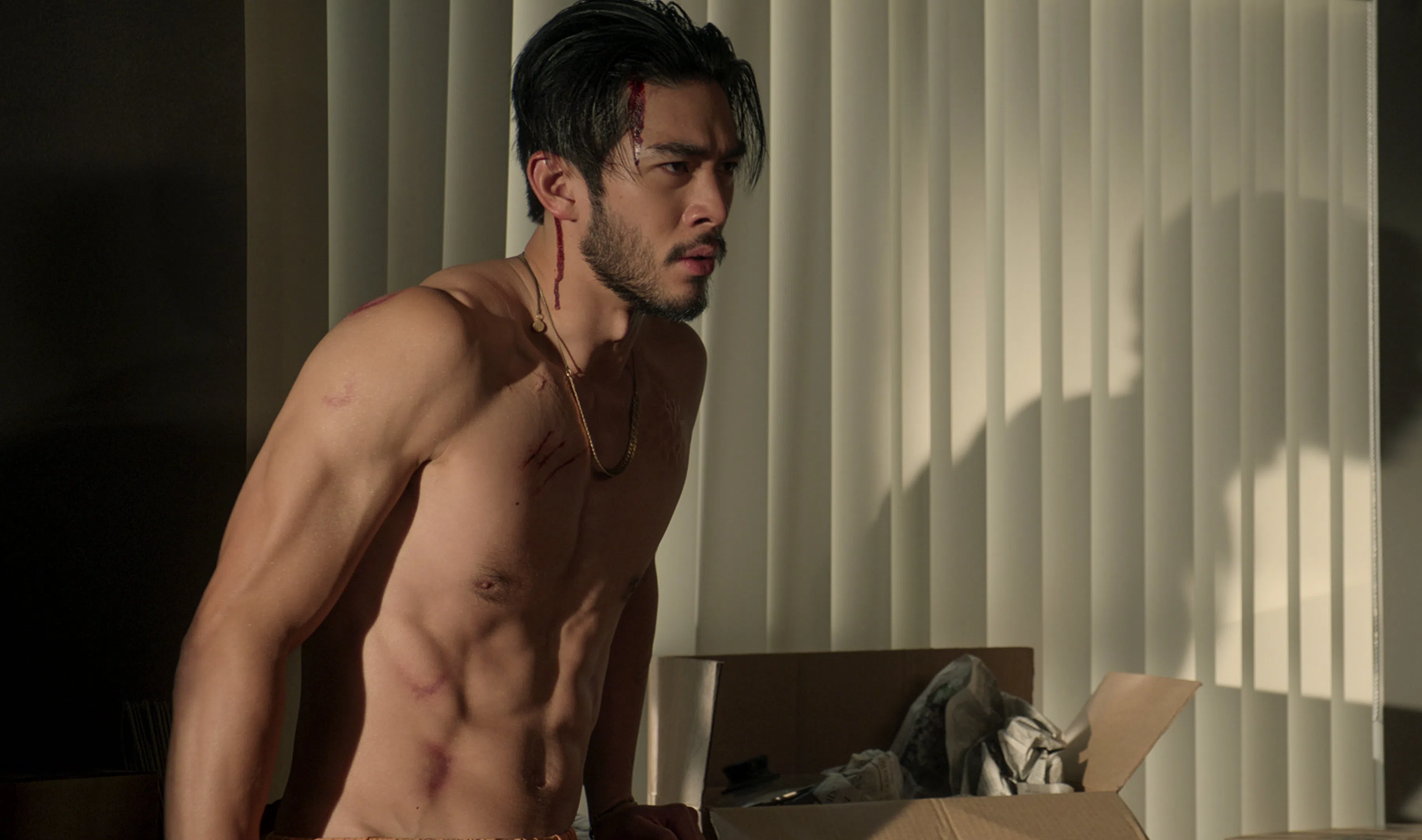 钱裕扬扮演的黑帮继承人，在家庭责任与个人自由之间挣扎。（互联网）