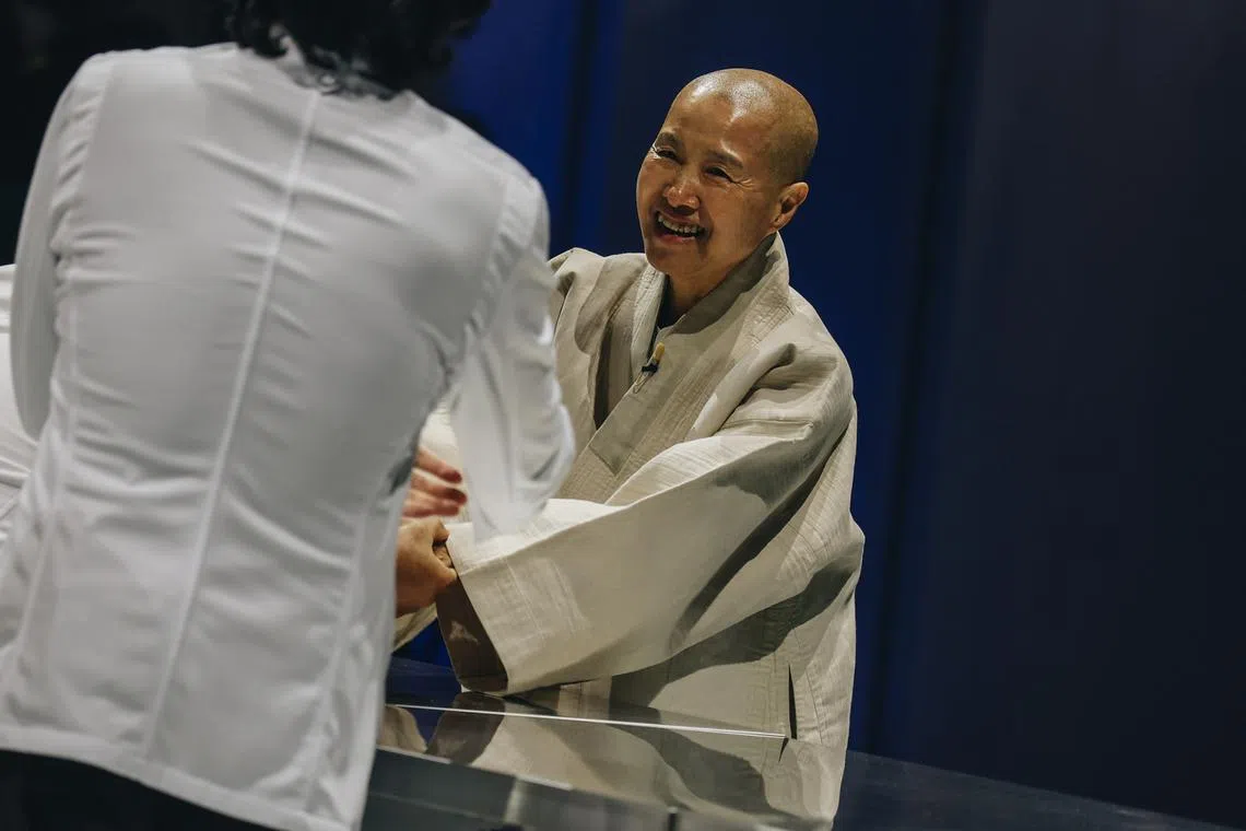 善财法师是韩国佛教最大宗派“曹溪宗”首位认证的“寺刹饮食大师”。（Netflix提供）