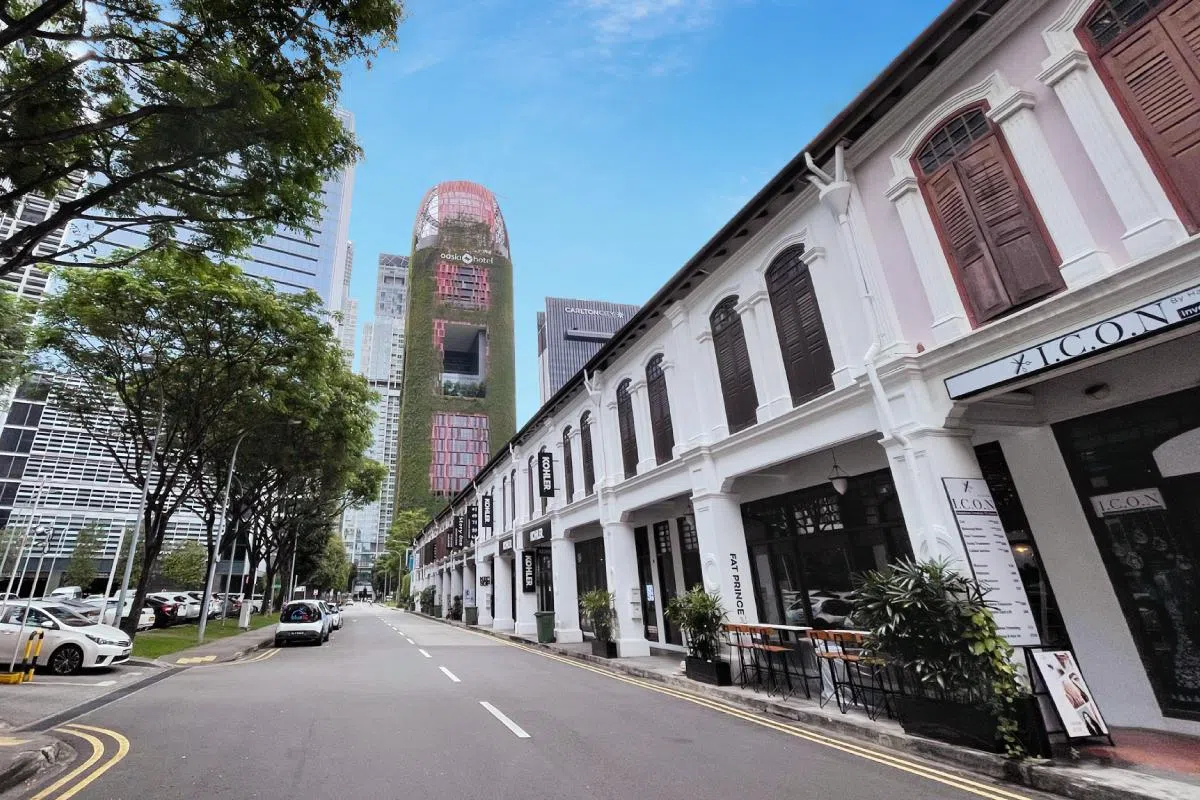 柏城街两栋相连店铺的指示价为2290万元，每平方英尺价约3500元。（第一太平戴维斯提供）