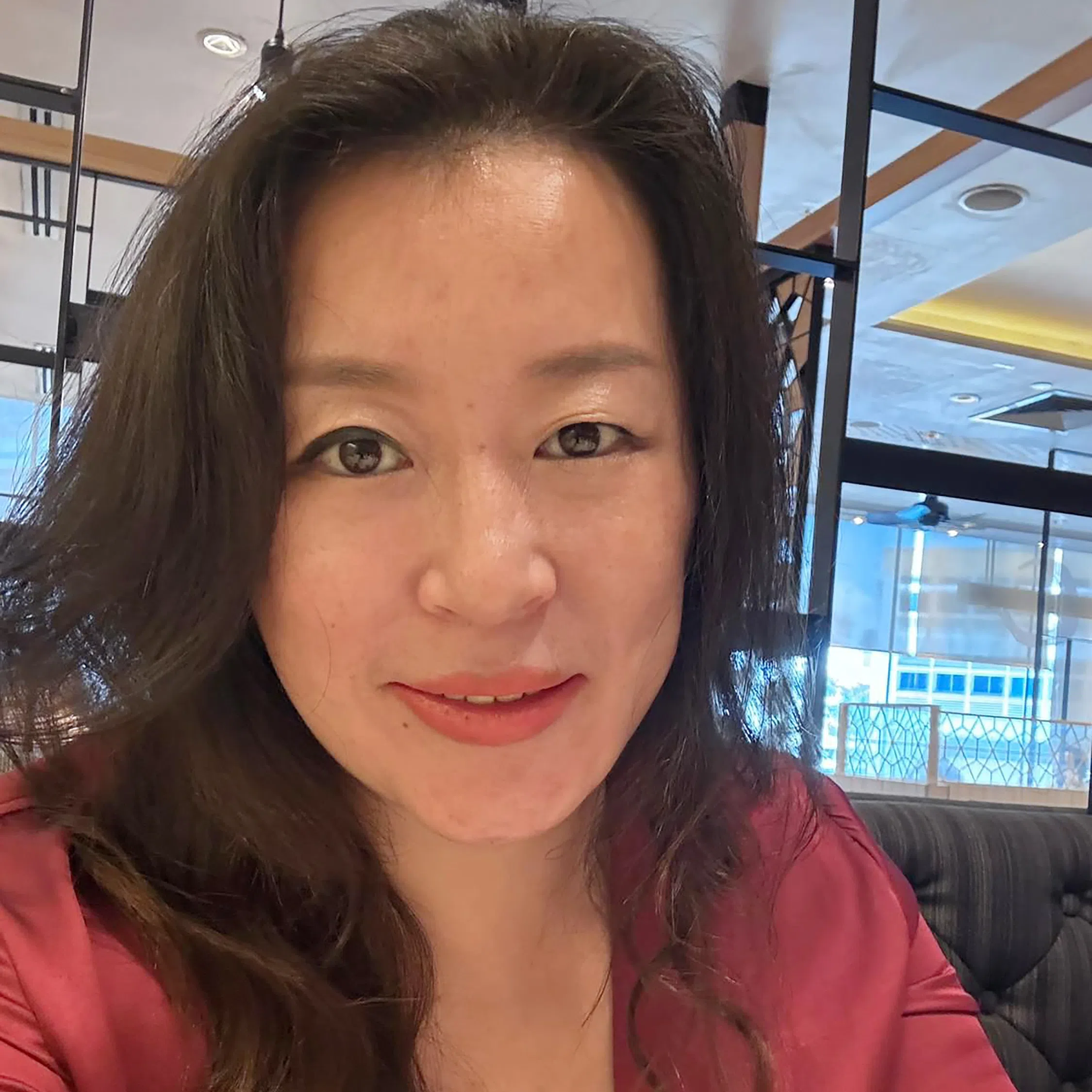 龙飞麻辣香锅创办人王景玲。（商家提供）