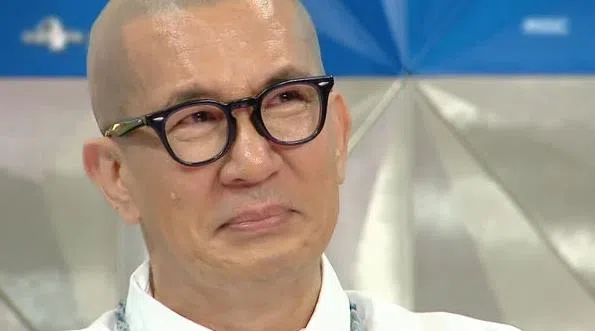 具俊晔重看视频时也流下男儿泪。（互联网）