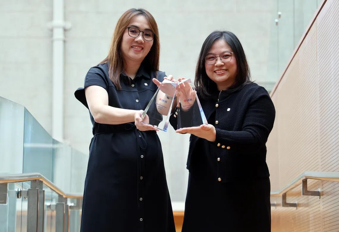 被“侄儿”骗到银行提款机警职员助妇女保20万元| 联合早报