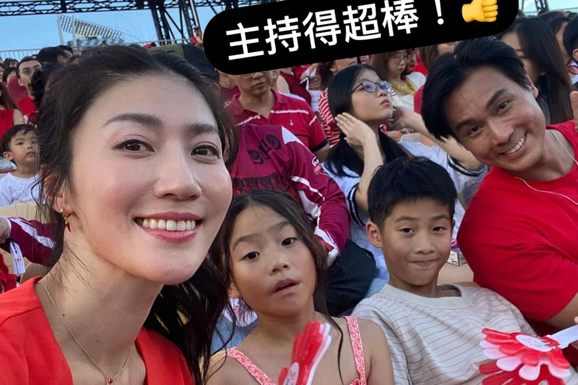 取自庞蕾馨IG庞蕾馨（左起）、8岁女儿、10岁长子和陈邦鋆日前观赏国庆庆典预演。（取自庞蕾馨IG ）