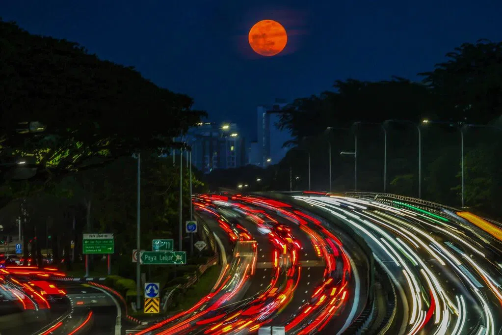 今年最后一次超级月亮“冷月” 今晚登场