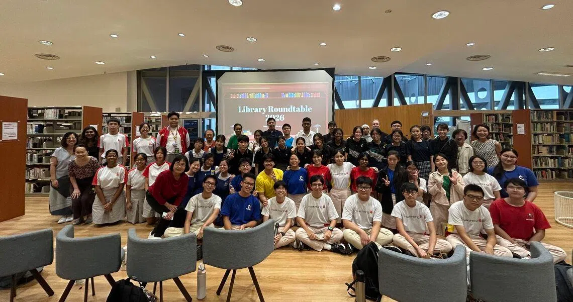 各校图书馆学会代表坦诚的交流和切磋，有助于拓展彼此的视野。（华中图书馆学会提供）