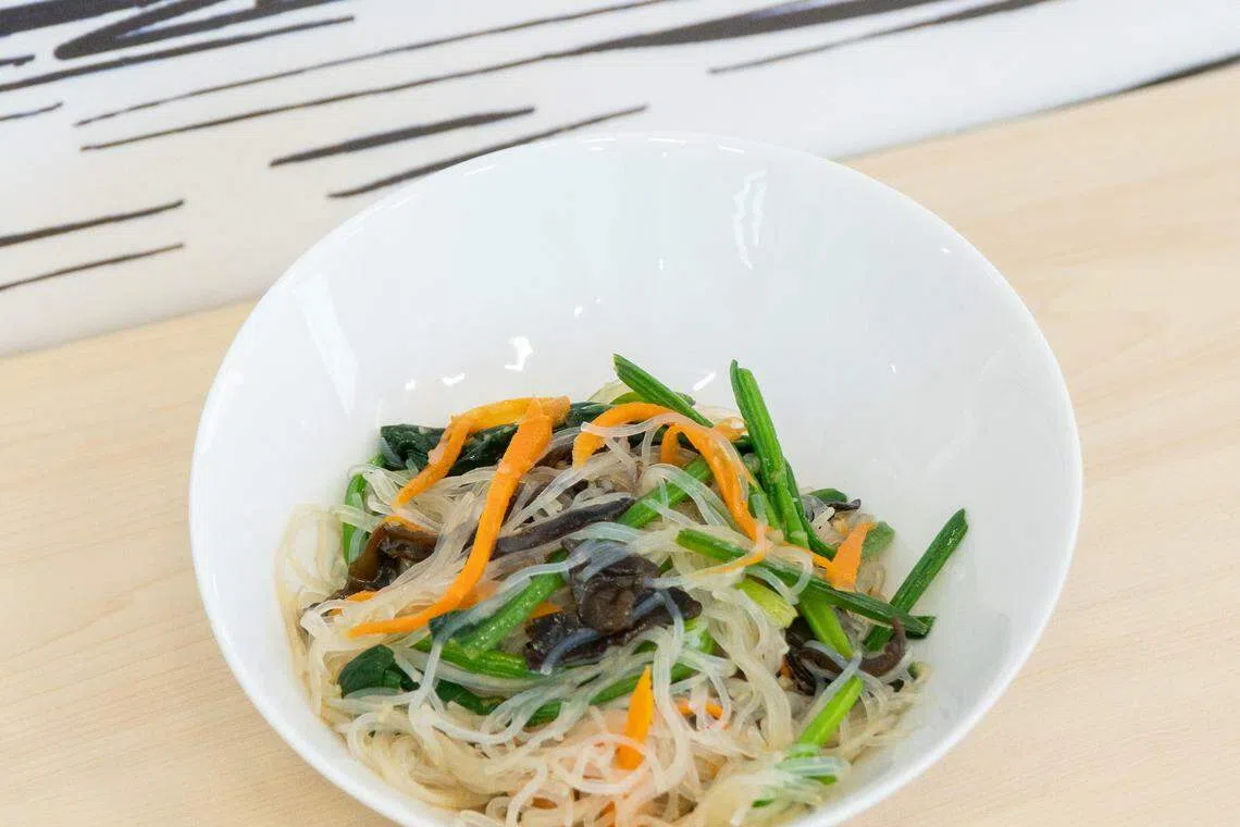 蔡林记的凉拌绿蔬清爽开胃。（餐馆提供）