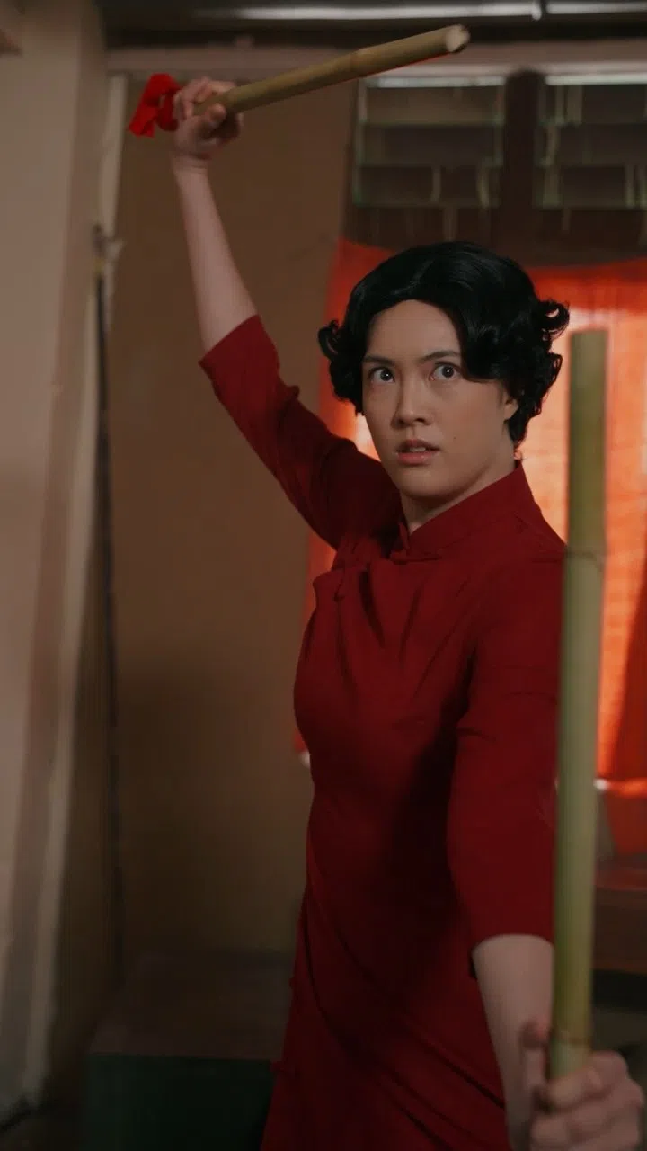 郑颖在剧中的角色充满正义感，经常锄强扶弱。（新传媒提供）