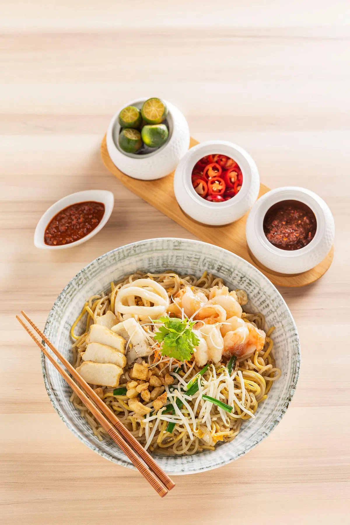 Rise餐馆的炒福建面镬气足，材料丰富。（餐馆提供照片）