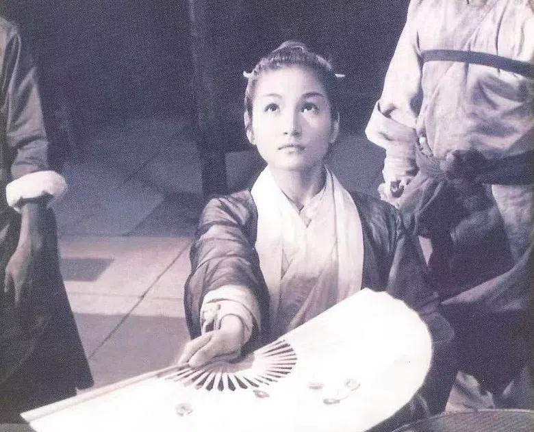 郑佩佩凭着舞蹈特长加入邵氏南国实验剧团，走上“武打女星”之路。（互联网）