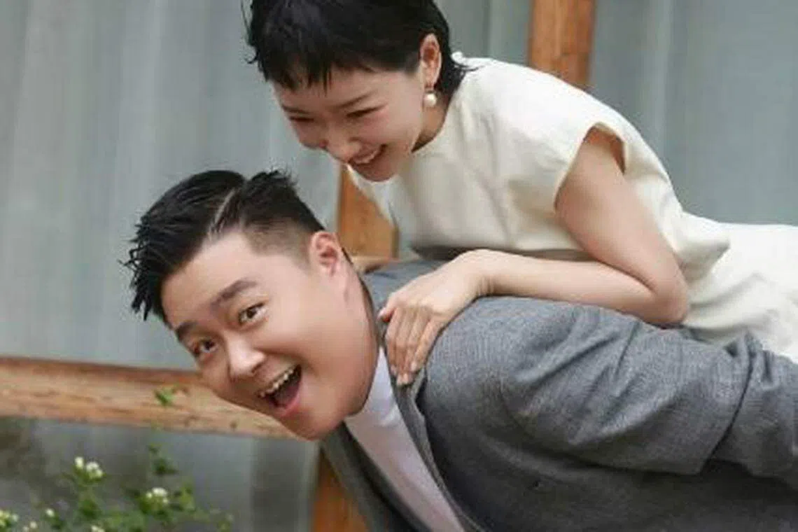 郝劭文妻子被指长得一副“明星脸”。（互联网）