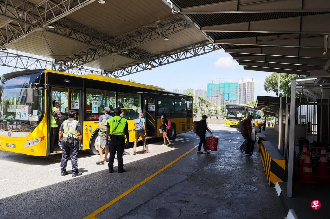 陆路VTL第二天往返新柔巴士乘客没有如预期般“满载” | 联合早报