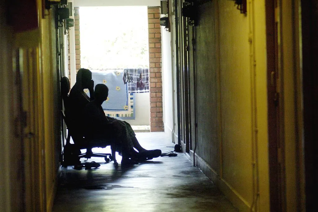 检讨赡养父母法令 工作小组将展开公众咨询