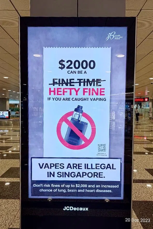 根据法令，持有、使用和购买电子烟者，最高可被罚2000元。（卫生科学局提供）