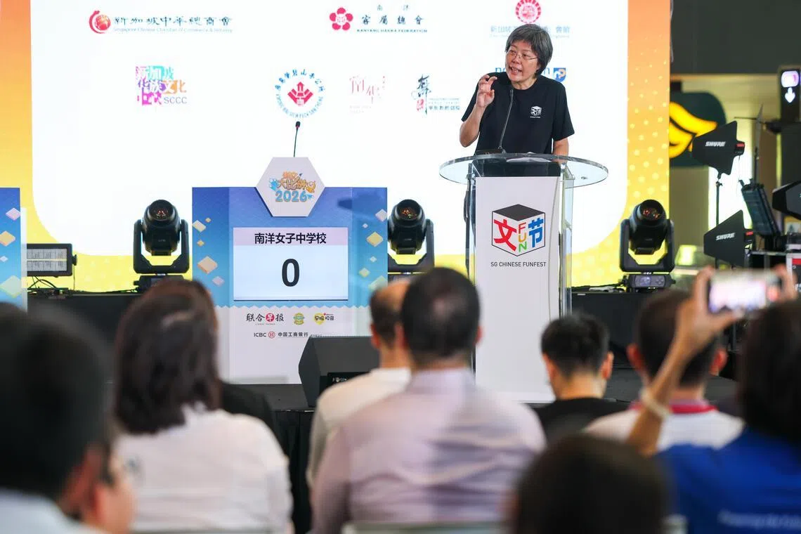 新报业媒体华文媒体集团社长李慧玲说，华文媒体集团在新加坡是华文与文化的守护者和发扬者之一。（白艳琳摄）