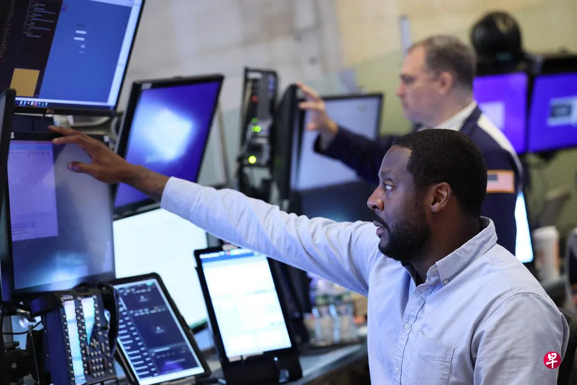 鲍威尔暗示9月或降息带动美股攀高| 联合早报