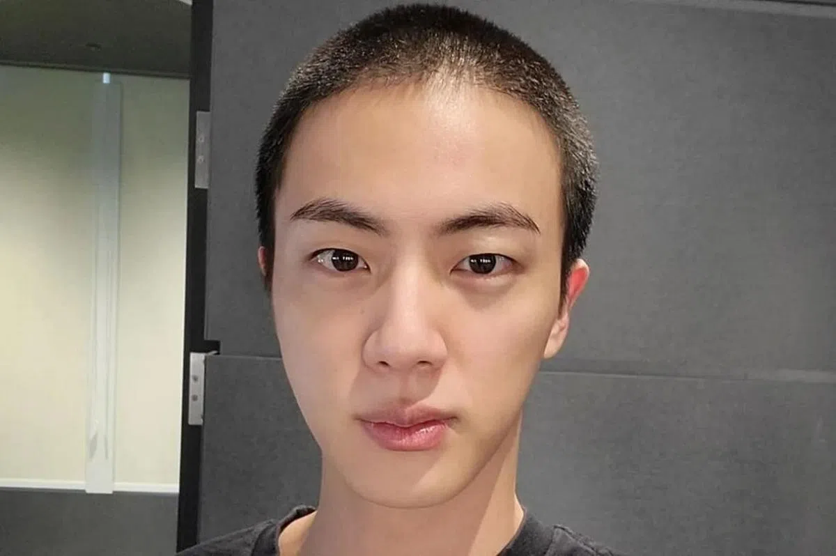 Jin是BTS团体中第一个入伍的成员。（互联网）
