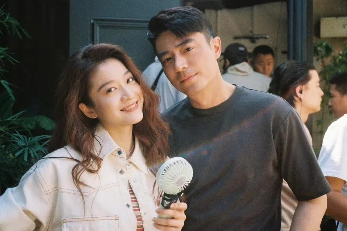 张雪迎（左）和霍建华在剧中有感情线。（取自艺人微博）