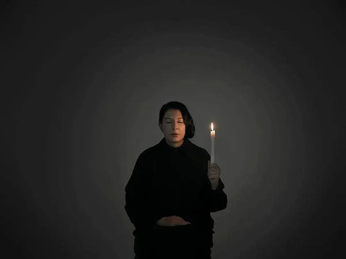 玛丽娜·阿布拉莫维奇行为艺术回顾展今年9月在伦敦举行。（互联网）