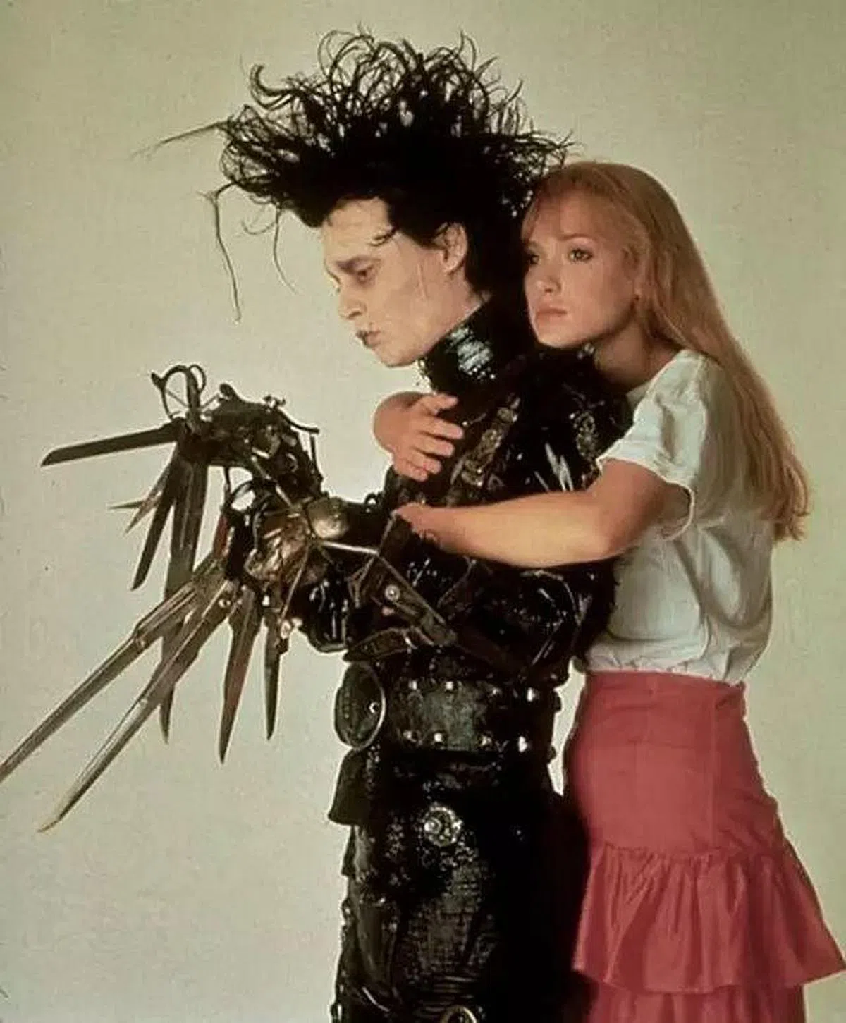 Johnny Depp凭《剪刀手爱德华》（Edward Scissorhands），在影坛一炮而红。（互联网）