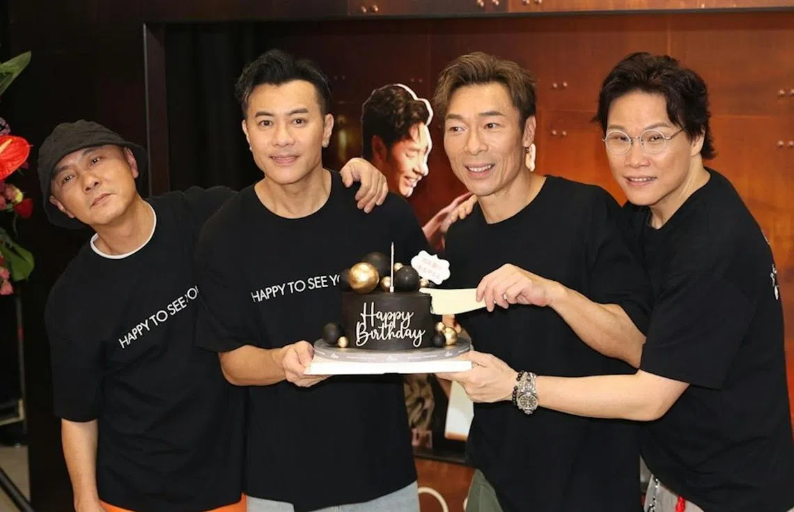 张卫健（左起）、梁汉文、许志安和苏永康组成的Big Four接受港媒访问时直言唱不够，2025年底应该会举行巡唱。（互联网）
