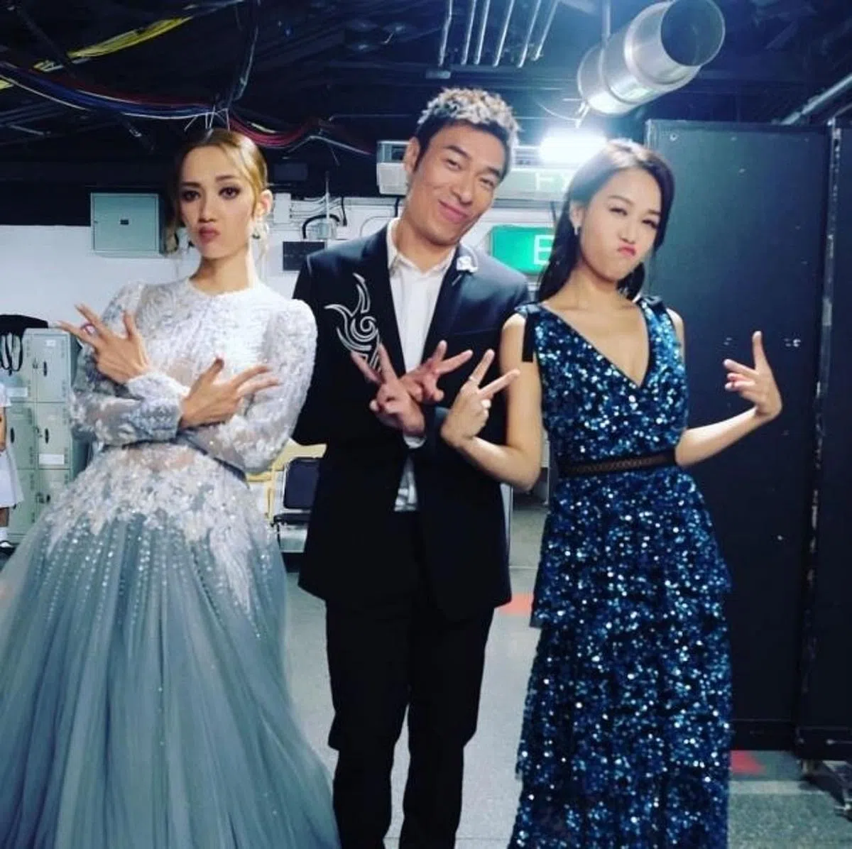 黄心颖（右起）和许志安的不伦恋严重打击两人的事业。（互联网）