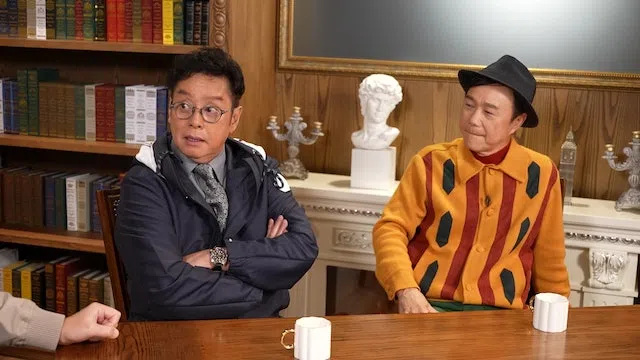 谭咏麟（左）与区瑞强分享对音乐的看法。（互联网）