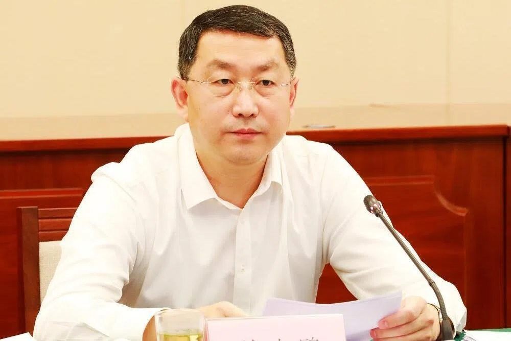 关志鸥接替王忠林任中共湖北省委书记