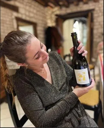Guy Charbaut香槟酒庄第四代酿酒师Helene Charbaut将主持大师班，展示第二次发酵起泡之前的香槟形态。（酒商提供）