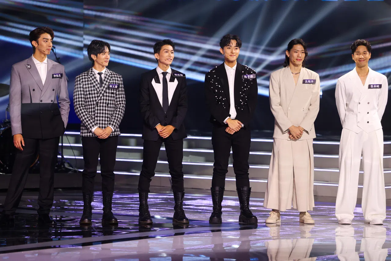 进入本届“才华”大决赛的六名男新秀是仲伟杰（左起）、林义豪、杨岳翰、陈子盛、沈伟洋和蔡承峻。（林明顺摄）
