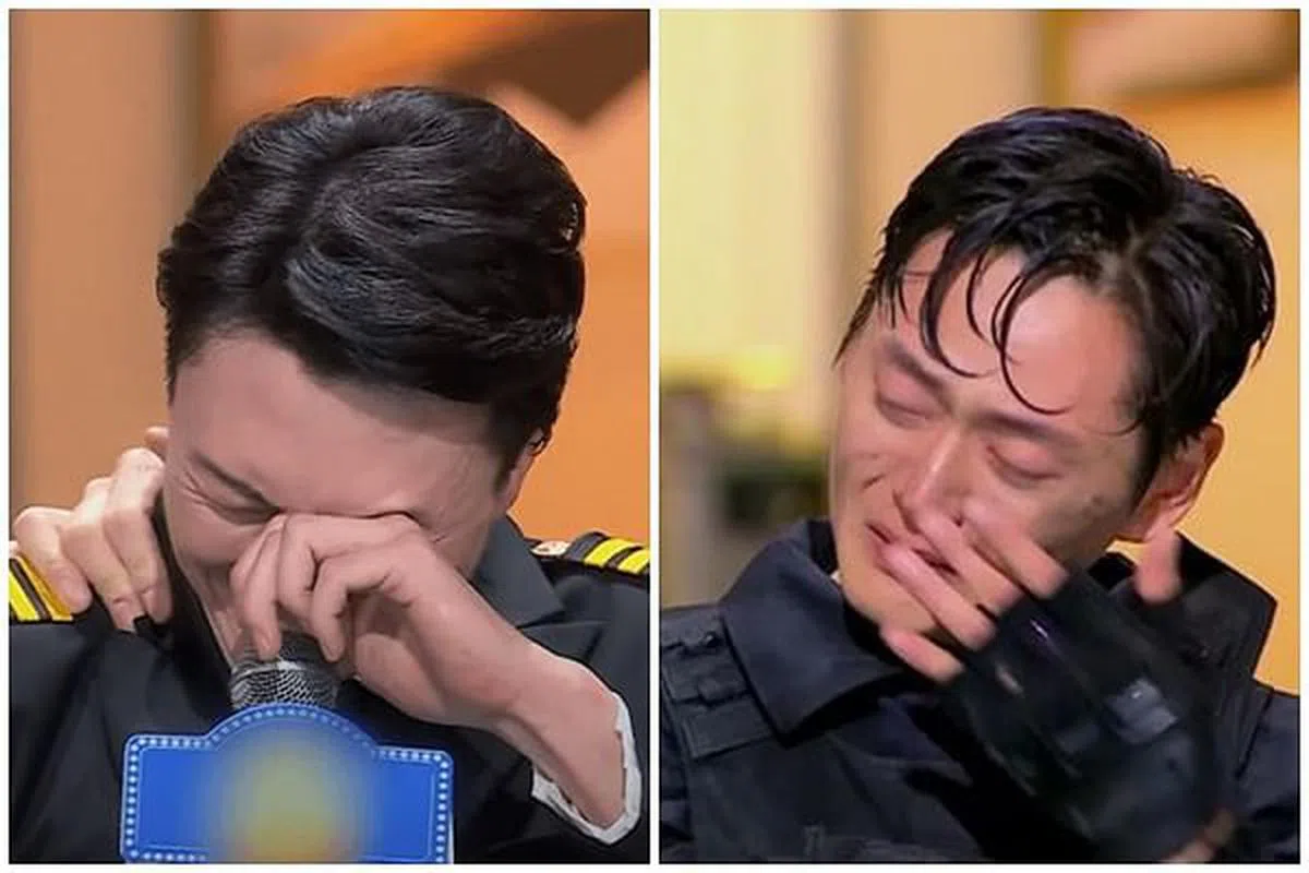 王浩信（左）和张振朗先后情不自禁在镜头前落泪。（视频截图）