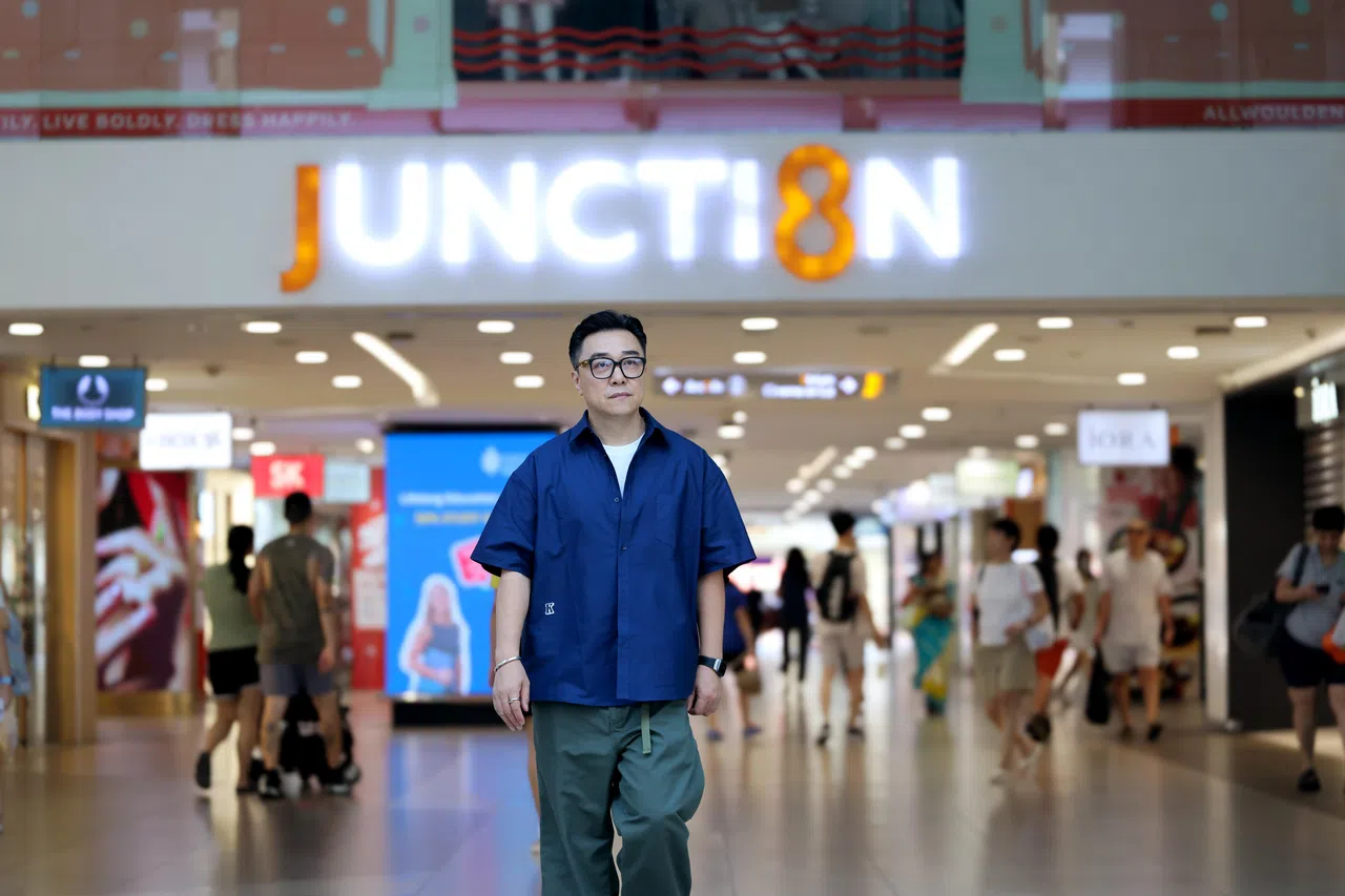 郭亮至今仍会回到碧山第8站购物中心买东西。（龙国雄摄）