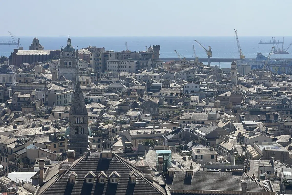 由高处看热那亚别有风情。（叶孝忠摄）