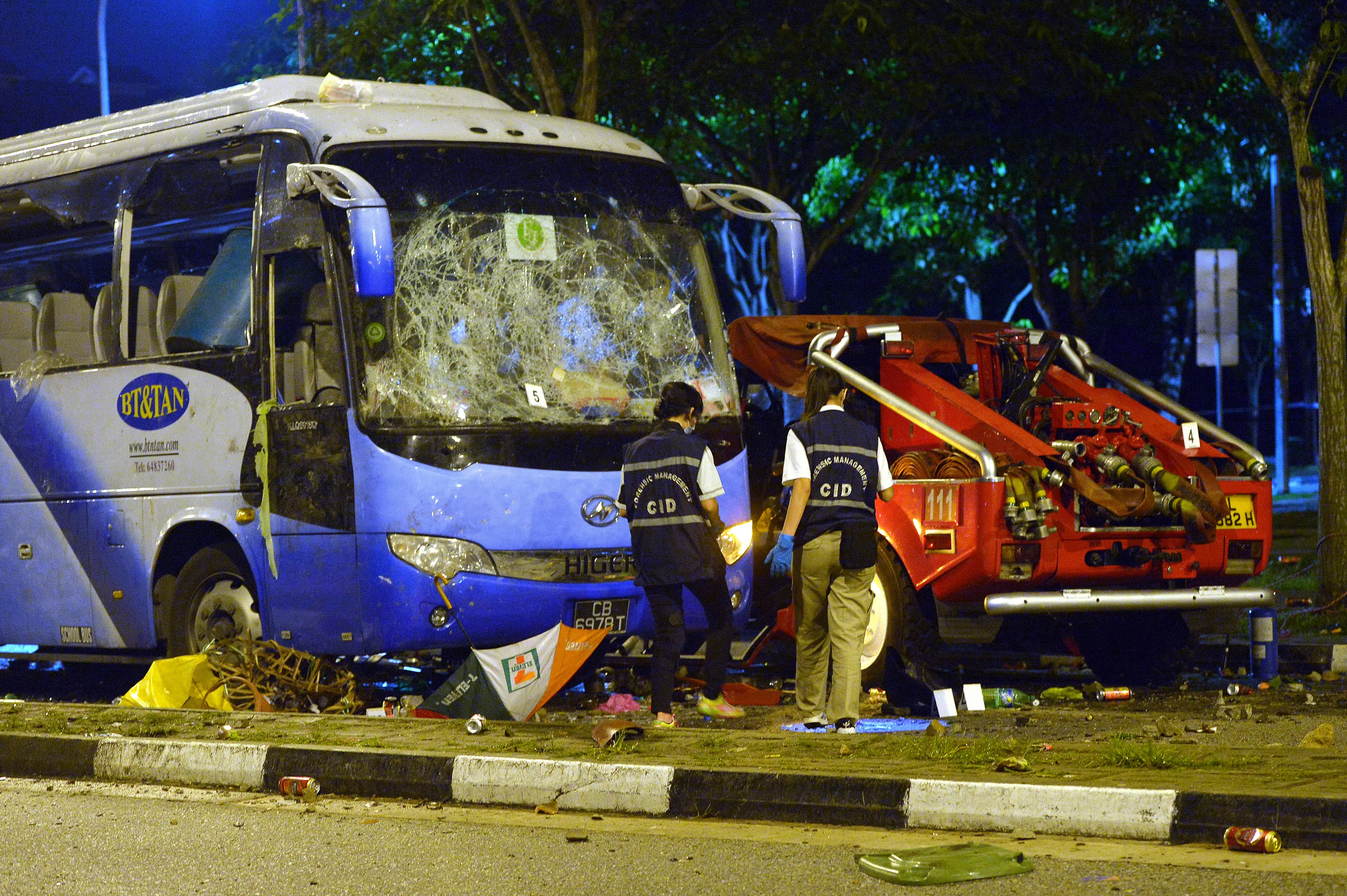 当年一名客工被私人巴士辗毙，最终引起骚乱。（海峡时报星期天刊）