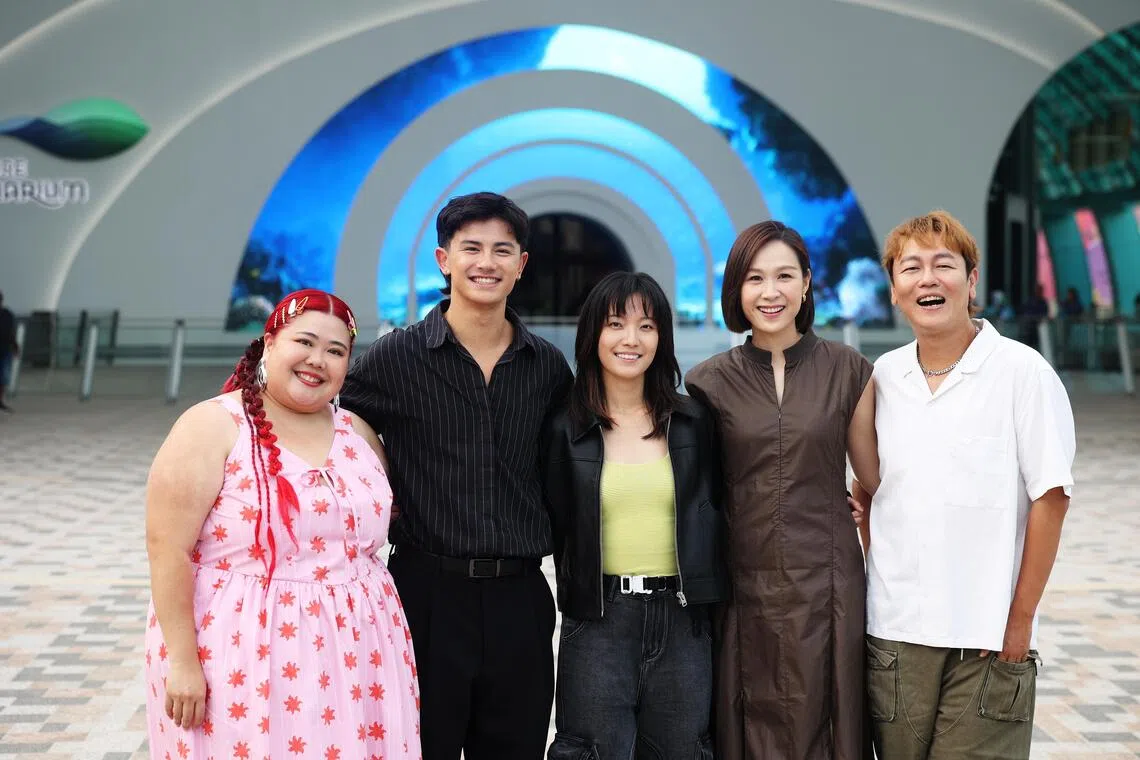 林茜茜（左起）、彭佳显、李安、雅慧和赖宇涵是《梦想小店》的主要演员。（蔡家增摄）