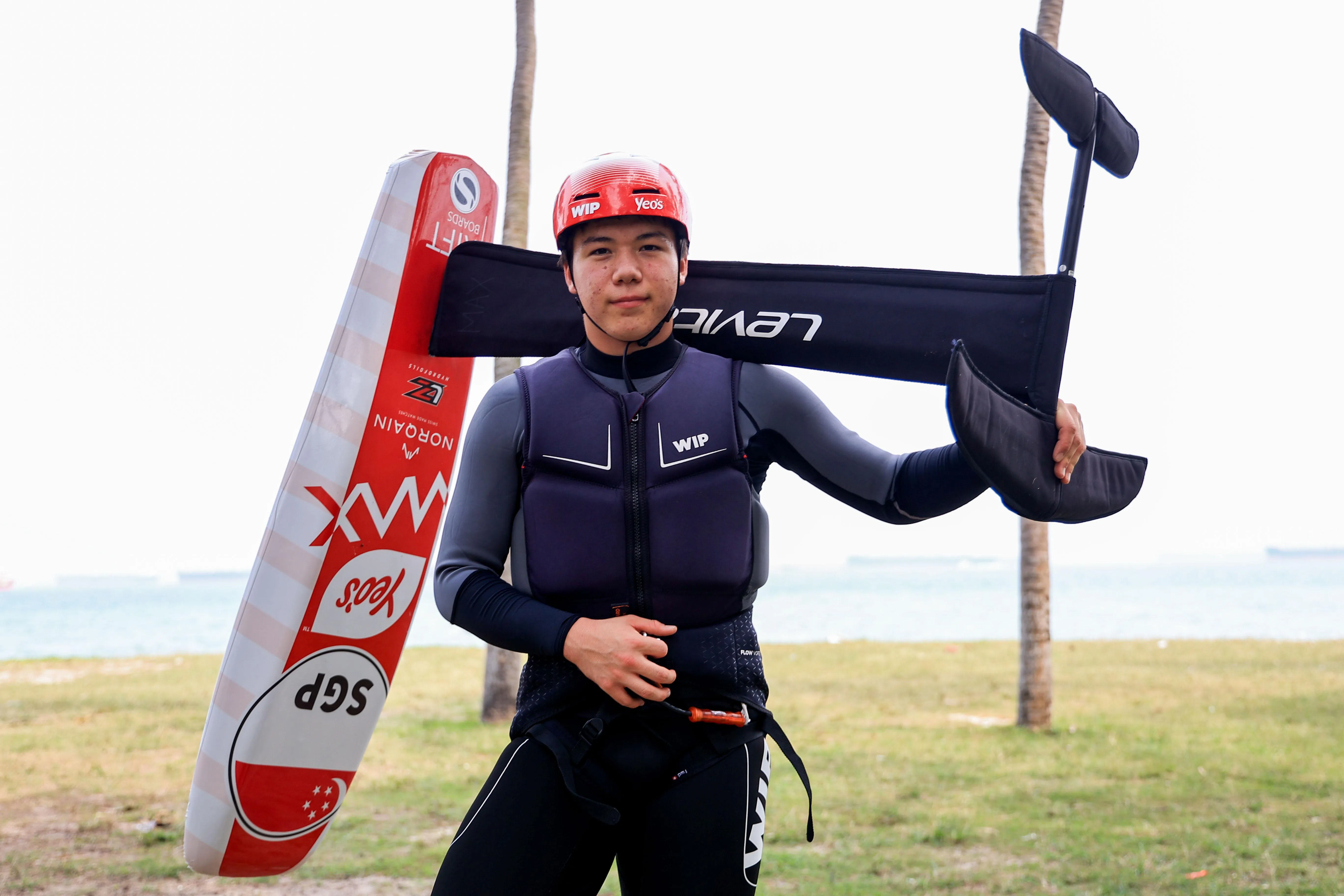 未满18岁的帆船小将墨士廉是我国在本届奥运会上最大的夺牌希望。（档案照片）