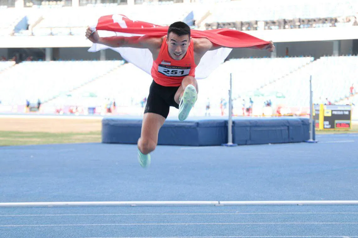 洪晨翔在5月为我国赢得自1967年以来首面男子110米跨栏东运会金牌。（李冠卫摄）
